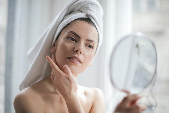 Here's how to identify vitamin deficiency small white spots on skin