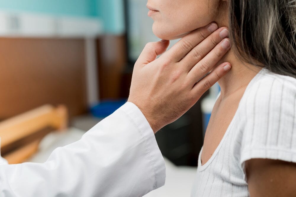 Can a woman with thyroid problems get pregnant?