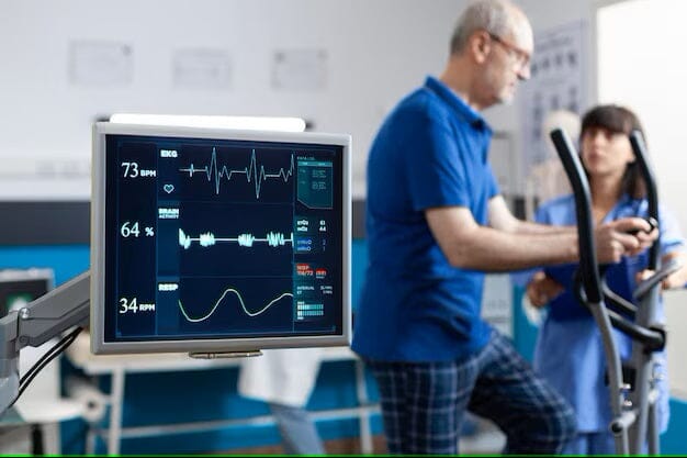 When Should You Get an ECG Test? Early Symptoms and Risk Factors to Know